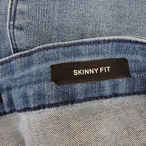 Judy Blue Skinny Fit Jeans - Picture 6 of 9